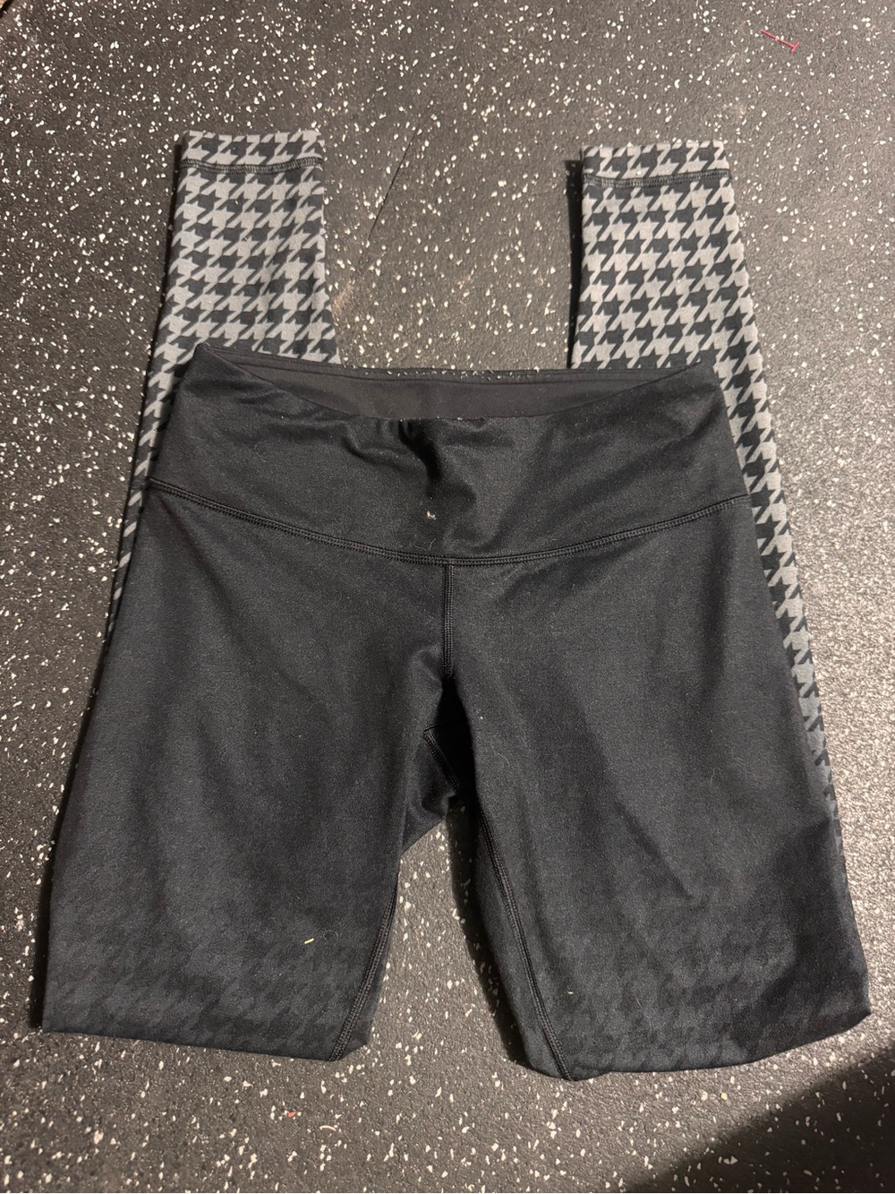 Lululemon Black Athletic Leggings size 6